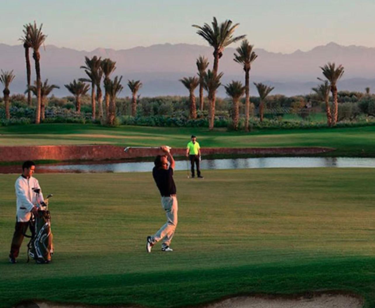 Mini-Villa Situee Dans Une Residence Prestigia A Marrakech, Avec Une Vue Sur La Piscine Et Le Golf Une Securite 24H Sur 24 Et Une Proximite Ideale De L Aeroport 5 Minutes C Est Une Offre Parfaite Pour Des Vacances Marrakesh Exterior photo