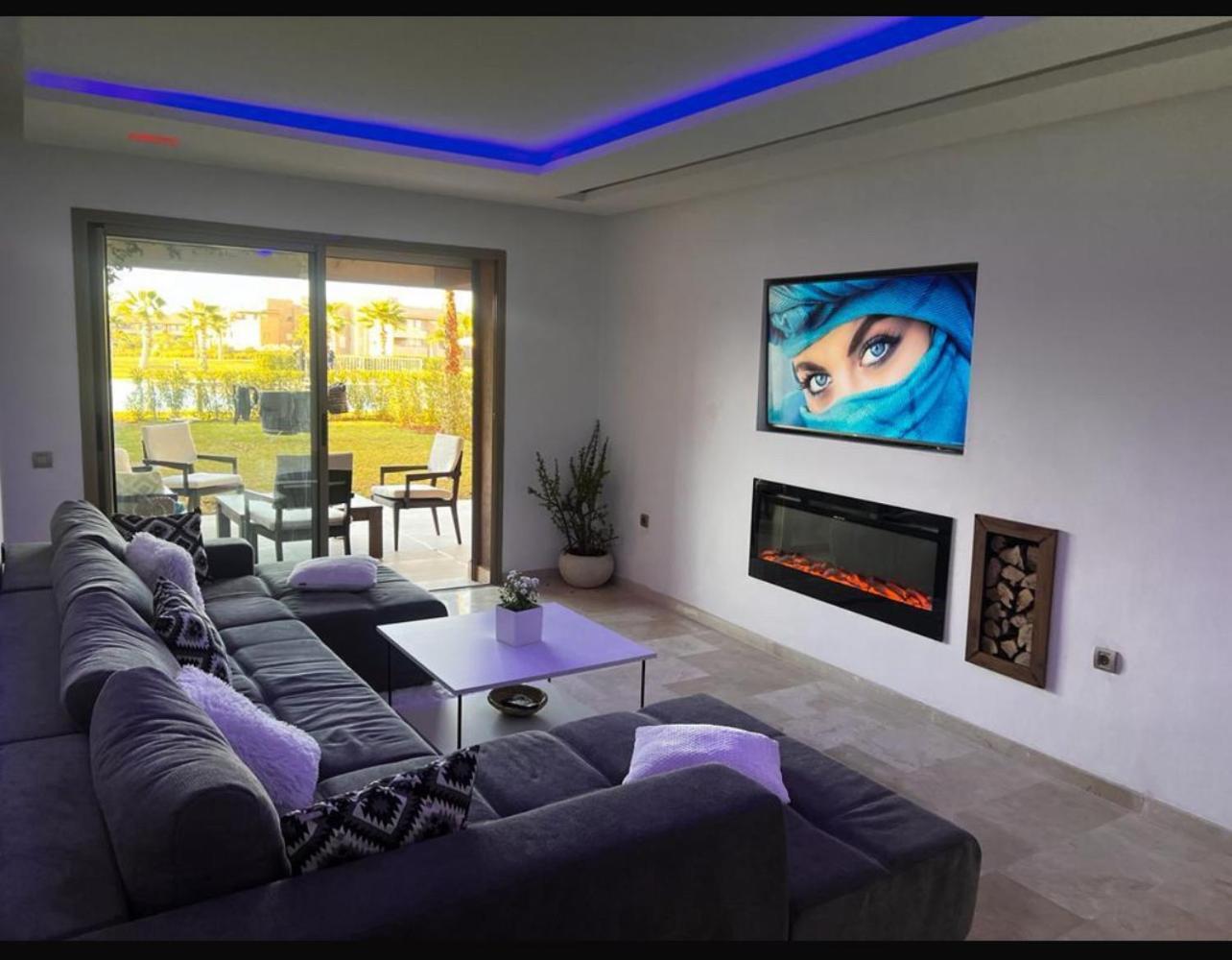 Mini-Villa Situee Dans Une Residence Prestigia A Marrakech, Avec Une Vue Sur La Piscine Et Le Golf Une Securite 24H Sur 24 Et Une Proximite Ideale De L Aeroport 5 Minutes C Est Une Offre Parfaite Pour Des Vacances Marrakesh Exterior photo